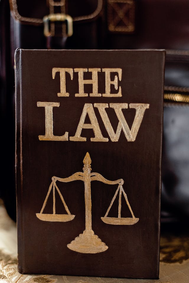 Best Civil litigation lawyer in Calgary / Best Corporate Lawyer Calgary